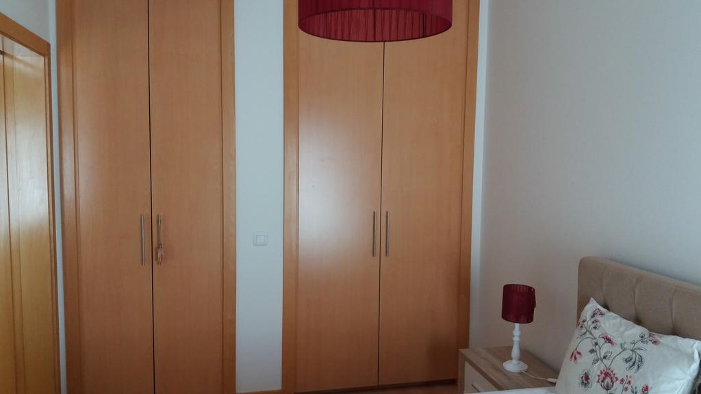 Apartamento Novo Com Piscina โอลเญา ภายนอก รูปภาพ